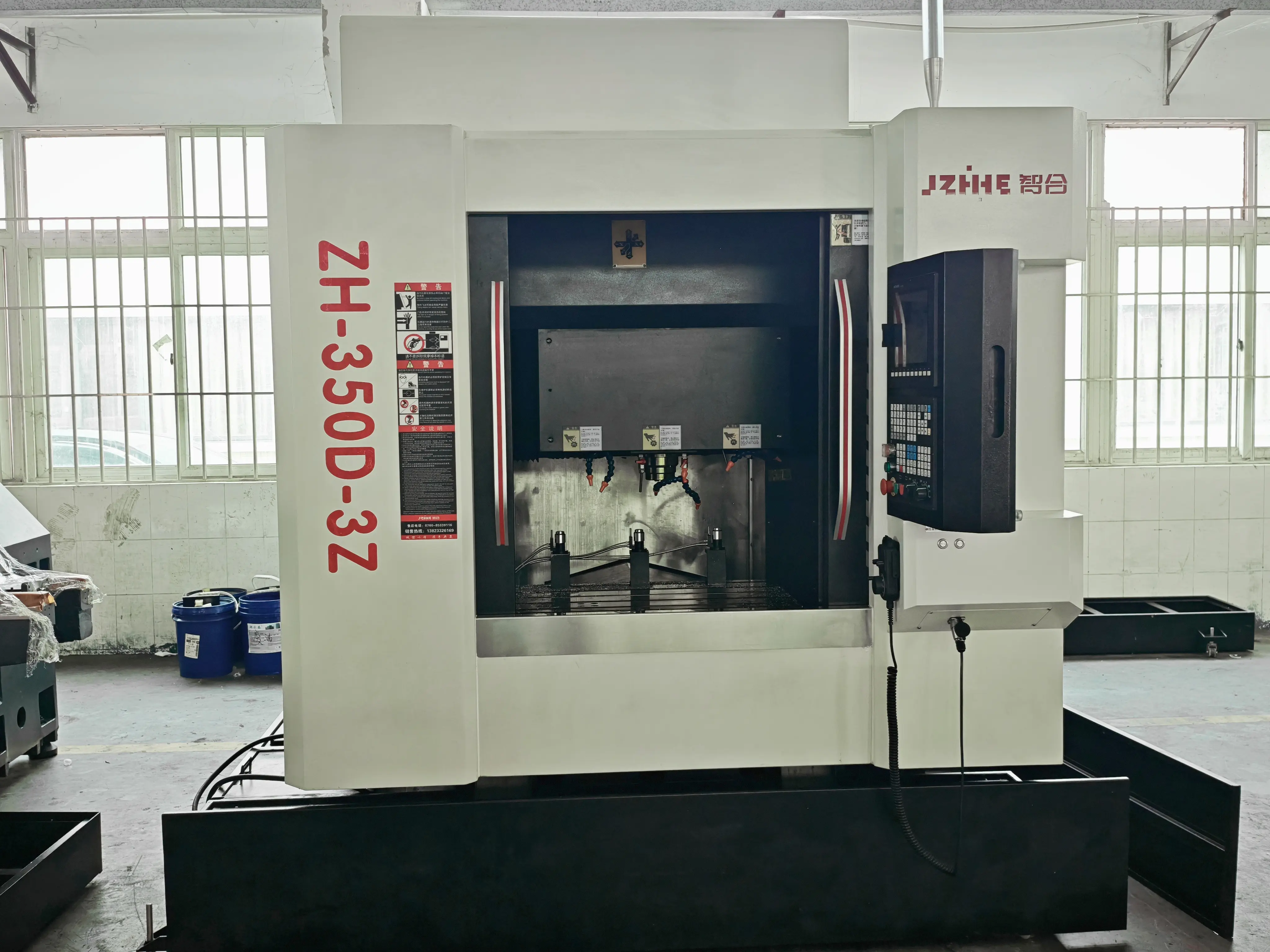 مورد ماكينات التفريز CNC