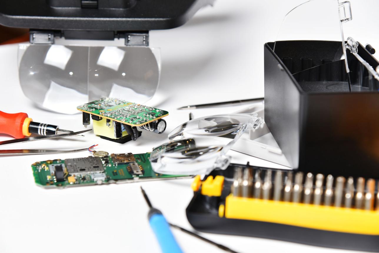 S2 vs CRV Screwdriver Bits For Electronics Repair: Which Is Better For Precision Screwdriver Sets?