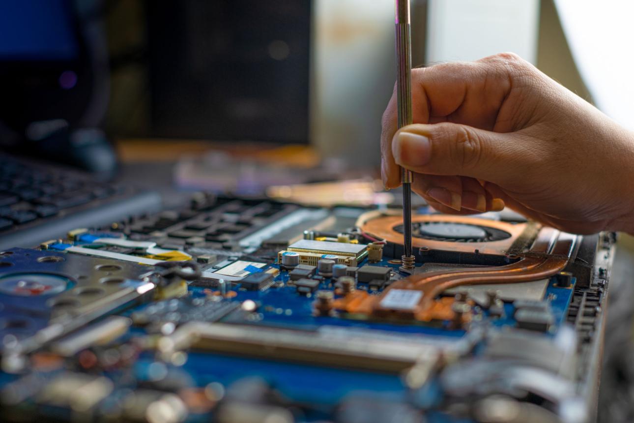 electronics repair screwdriver.jpg