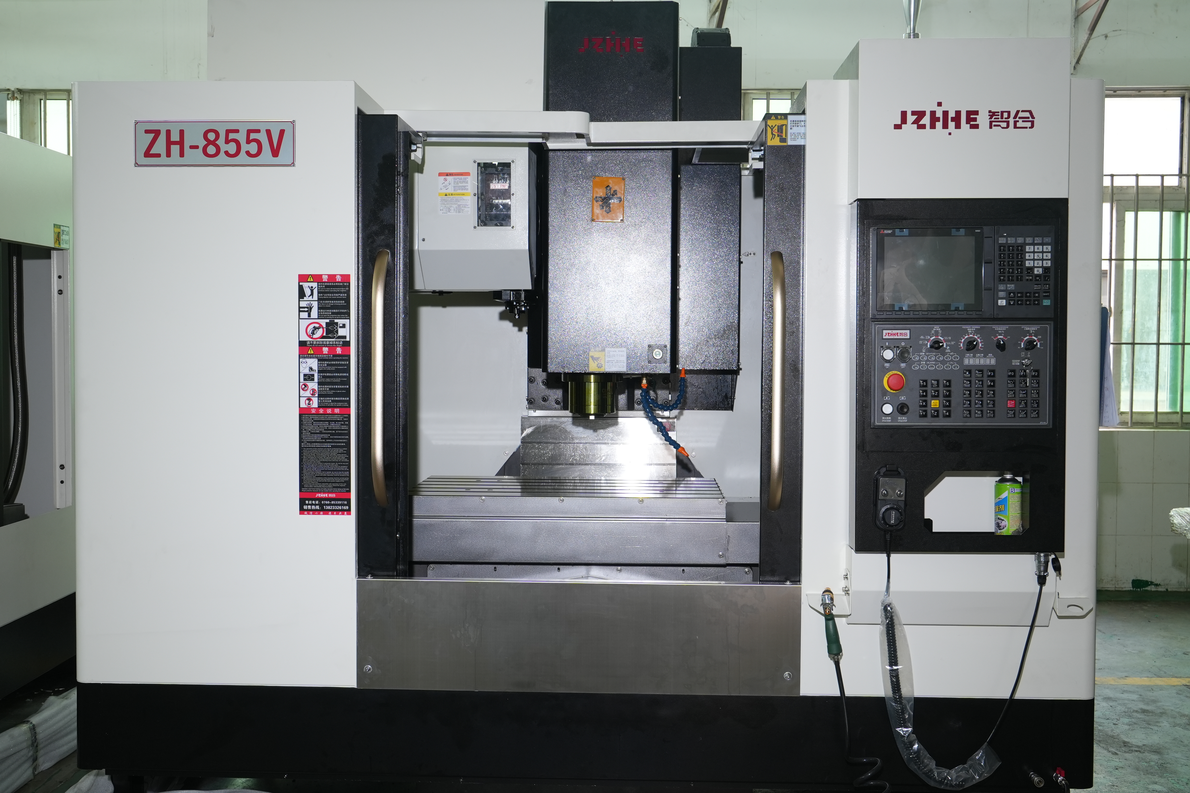 إعداد وفحص ماكينات CNC لأجزاء الروبوتات الدقيقة
