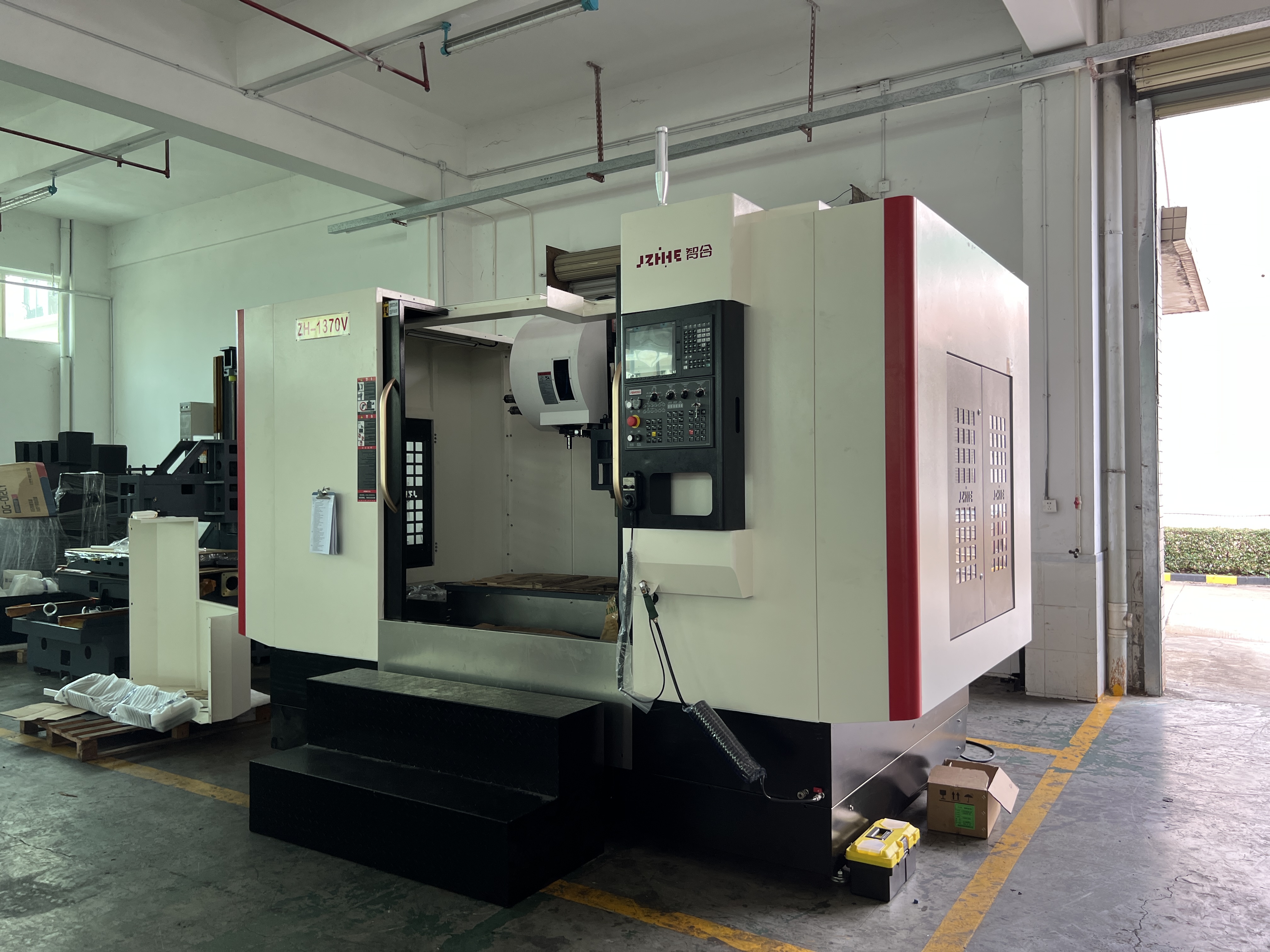 Vertical Machining Center V Series-1.JPG
